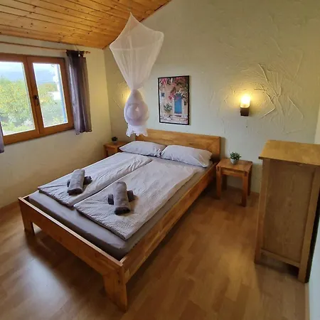 Apartment Ferienwohnung-antolica-mit-klimaanlage-150m-vom-meer *