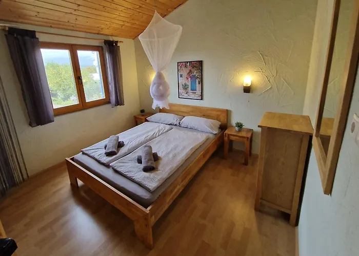 Ferienwohnung-antolica-mit-klimaanlage-150m-vom-meer Διαμέρισμα Kruševo