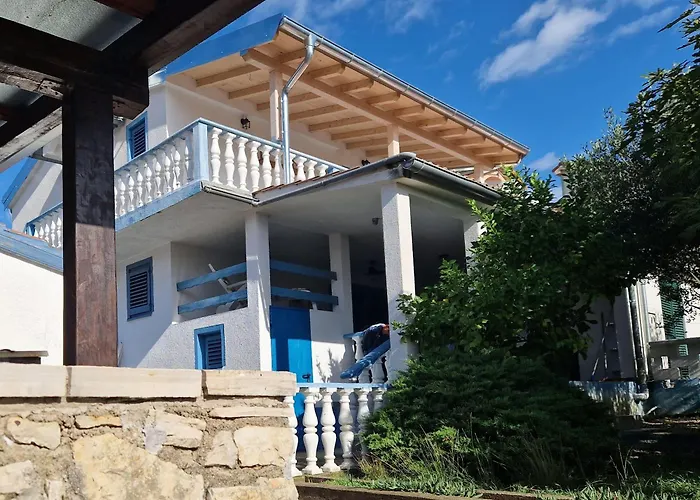 Lägenhet Ferienwohnung-antolica-mit-klimaanlage-150m-vom-meer