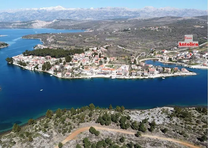 Ferienwohnung-antolica-mit-klimaanlage-150m-vom-meer Διαμέρισμα *